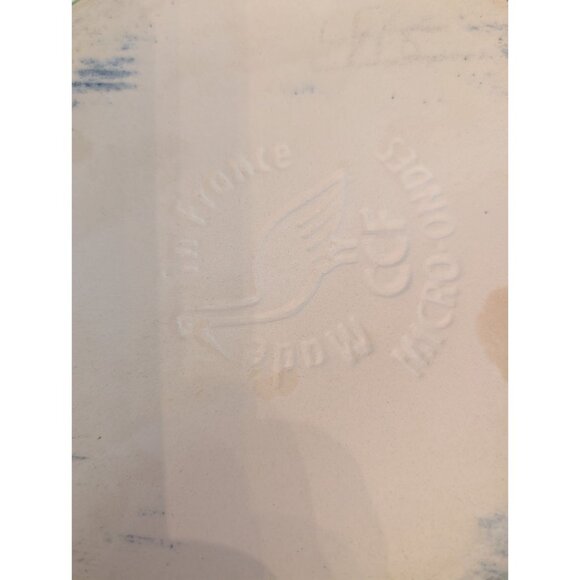 Green & White Ribbed Ceramic Casserole Dish Made In France 7" Diameter Oven-Safe - Picture 5 of 7